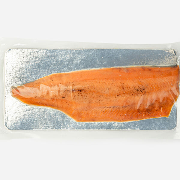 Горбуша филе на коже слабосоленая сухой посол с перцем замороженная