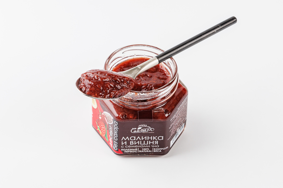 

Десерт из малины, вишни и семян чиа, 130г