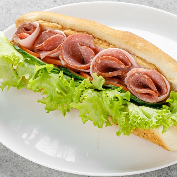 Багет сэндвич колбасное ассорти 230 г сп