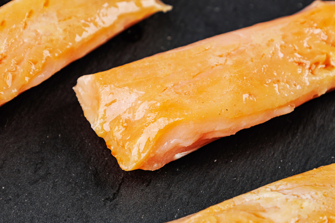 

Палочки из форели радужной холодного копчения, 100 г