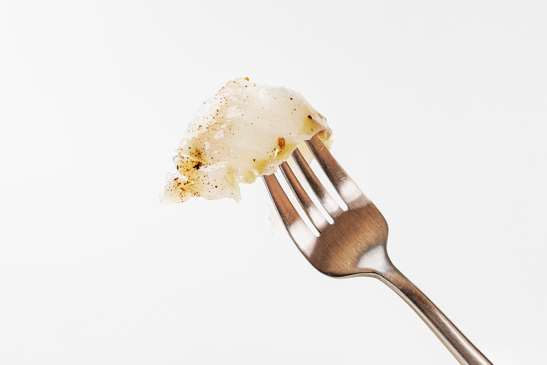 

Треска филе-кусочки соленая в масле с луком и перцем., 200 г