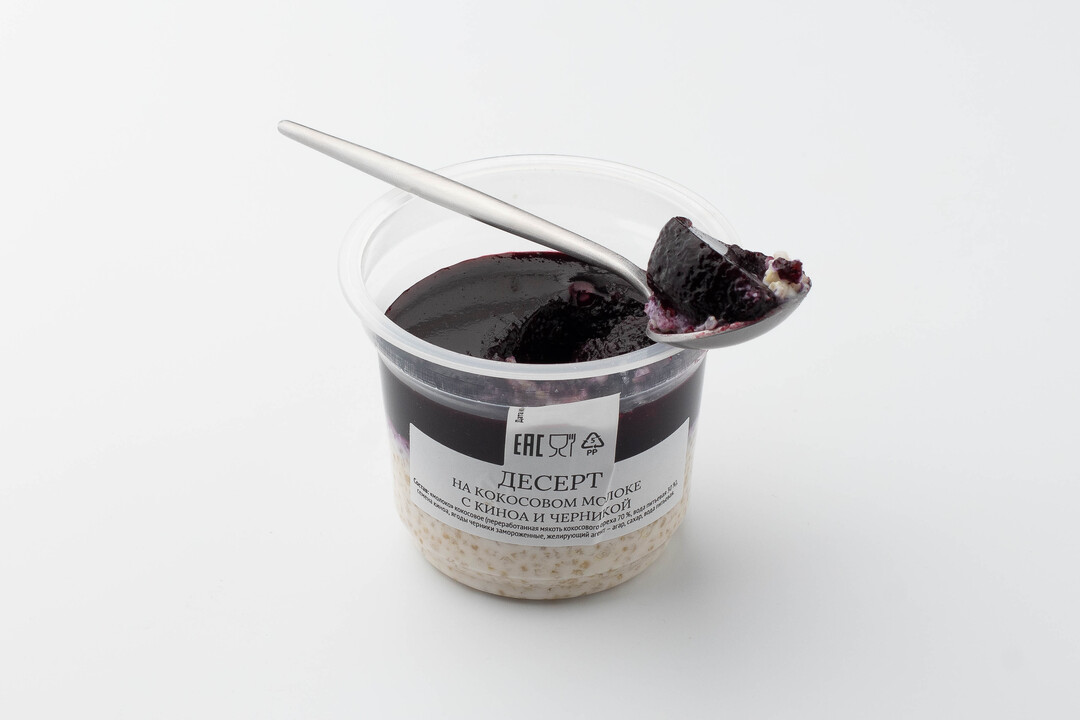 

Десерт на кокосовом молоке с киноа и черникой 120 г