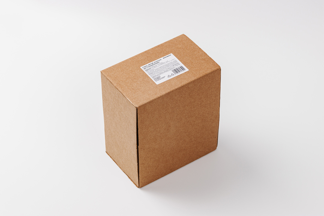 

Стакан для ручек и карандашей мятый из бетона розовый