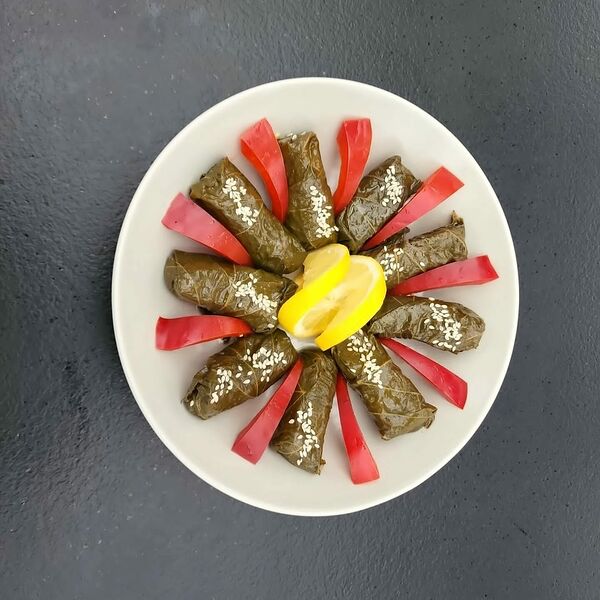 Иланжи овощной в виноградном листе