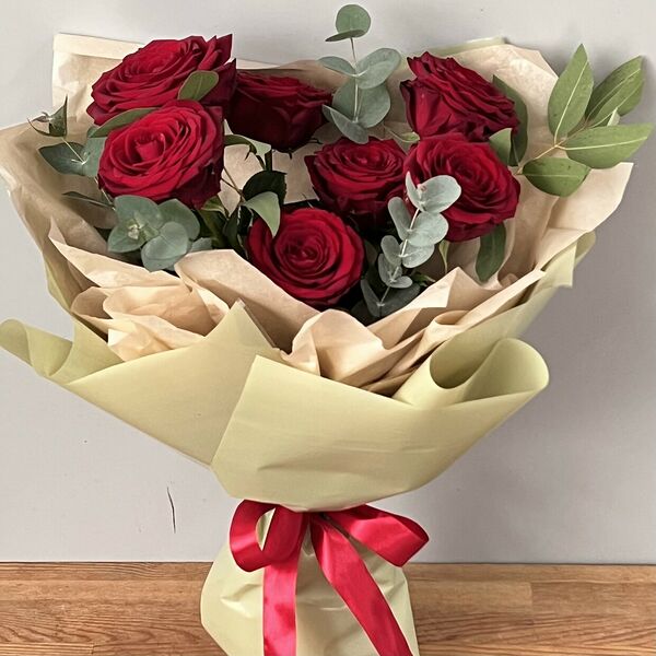 Букет красных роз