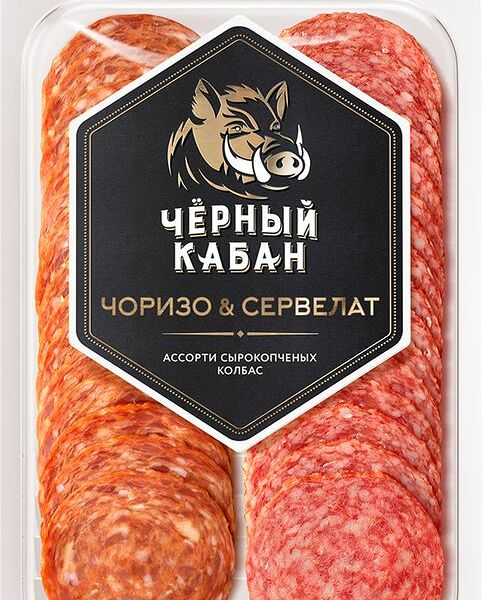Ассорти колбас сырокопченых Черный кабан Чоризо и Сервелат, нарезка