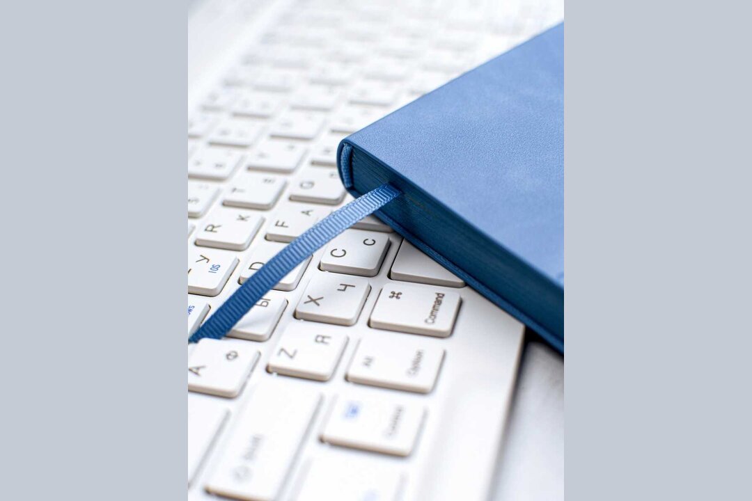 

Ежедневник недатированный Escalada 13x17 см А6 160 л