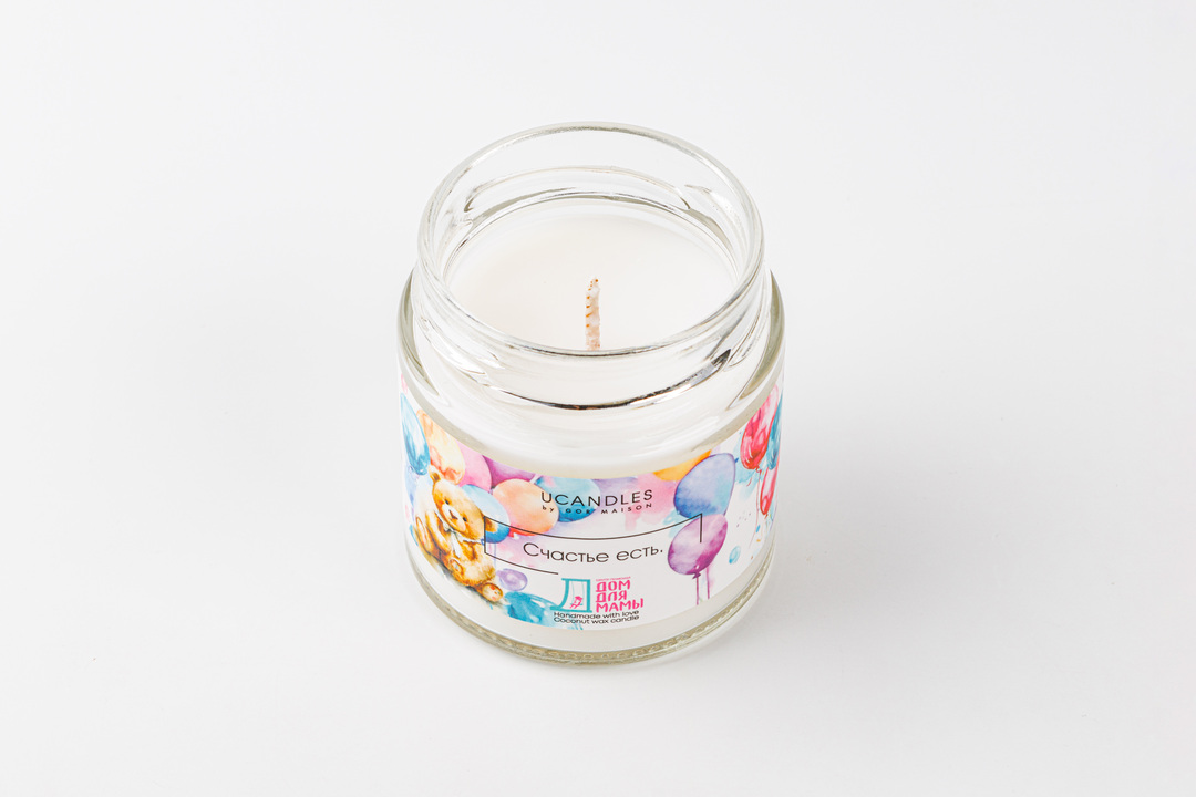 

Ароматическая свеча Счастье есть