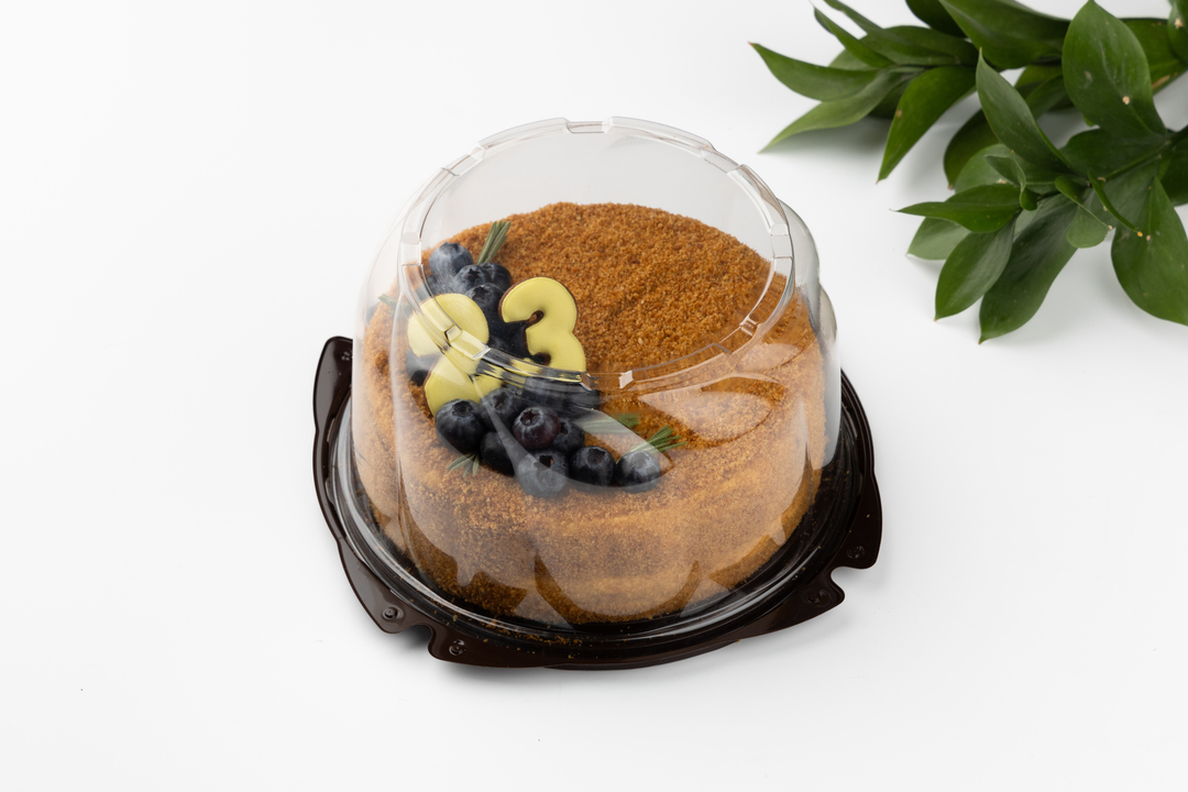 

Торт ВкусВилл Праздничный медово-сметанный с голубикой 700 г