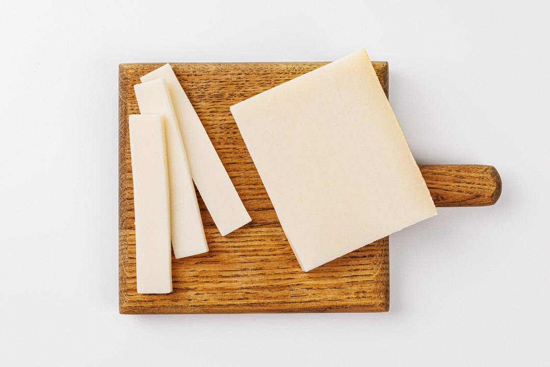 

Сыр твердый ВкусВилл Гран-При 200 г