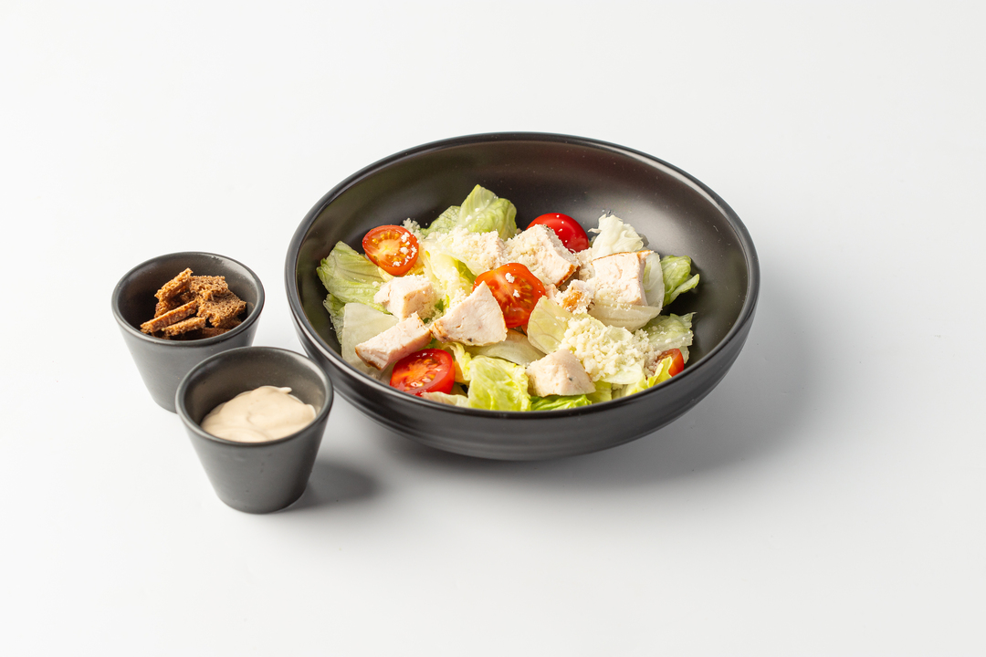 

Салат Цезарь ВкусВилл с куриной грудкой гриль, 170 г