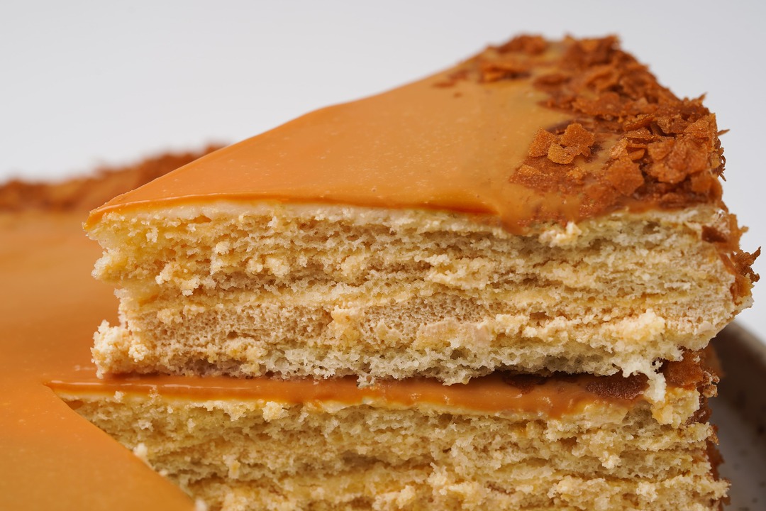 

Торт Карамельная девочка 400 г