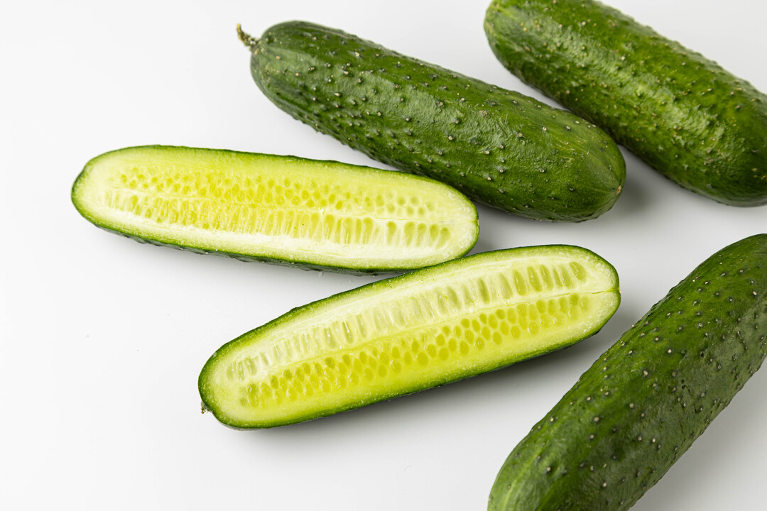 

Огурцы колючие Фруткорт короткоплодные вес