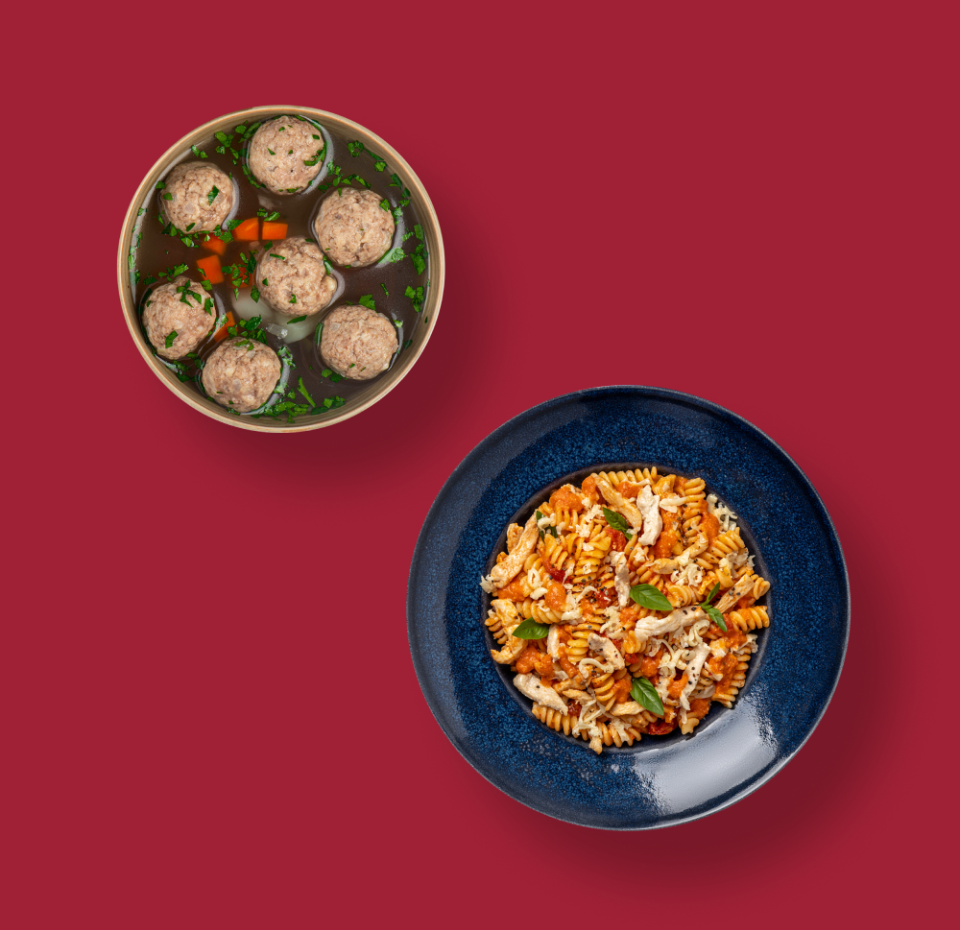 

Ланч Уже Готово Суп с фрикадельками 270 г + Паста с курицей, моцареллой и томатным соусом TASTE OF 300 г