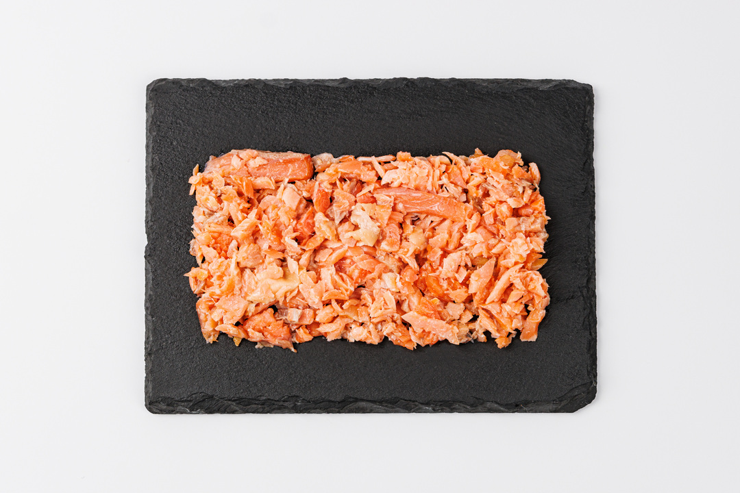 

Форель Рваная горячего копчения 100 г