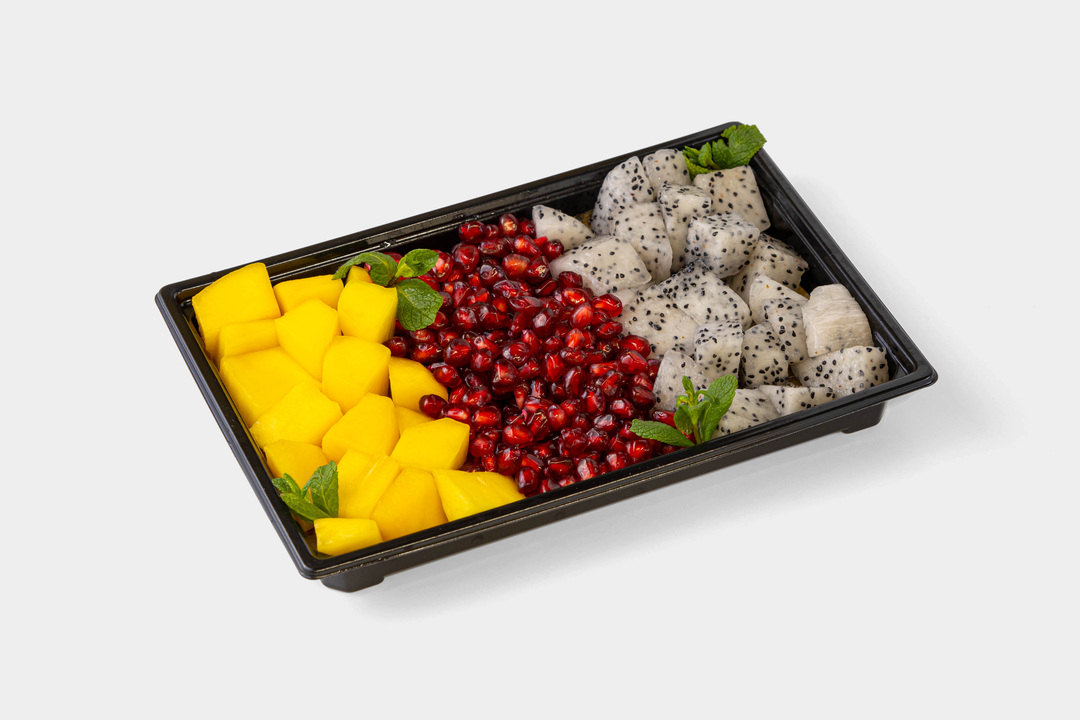

Фруктовая тарелка Фруткорт манго, гранат, питахайя 430 г