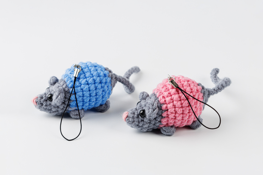 

Брелок ВкусВилл Парная крыска