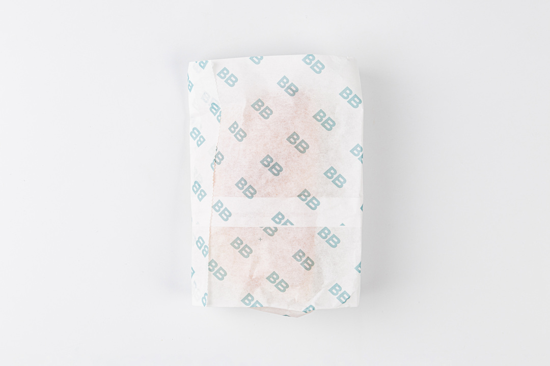 

Пита с моцареллой, томатами и соусом песто 135 г