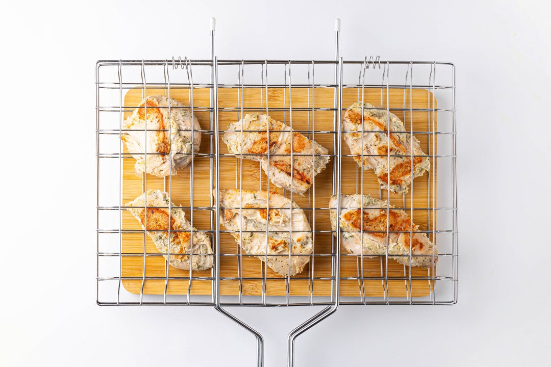 

Шашлык из грудки цыпленка-бройлера в сметанном соусе 750 г