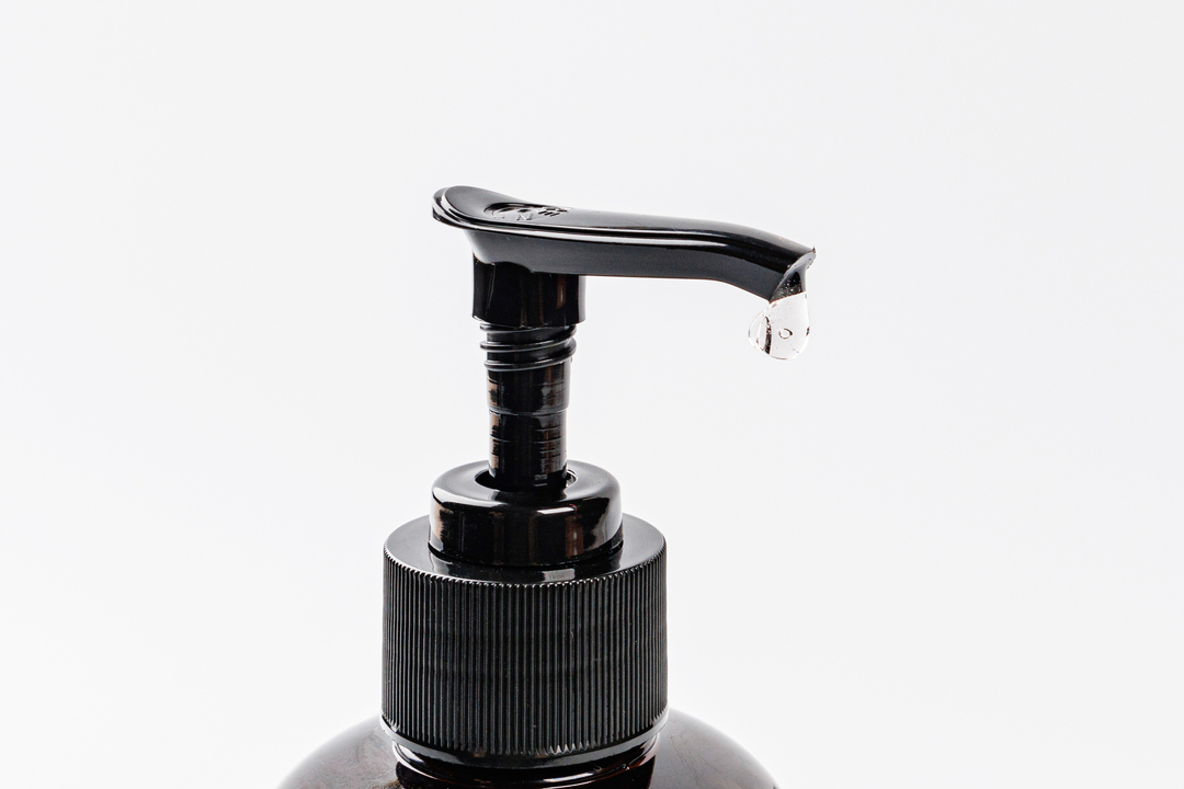 

Гель для душа парфюмированный ВкусВилл Цикламен и розовый перец 300 мл