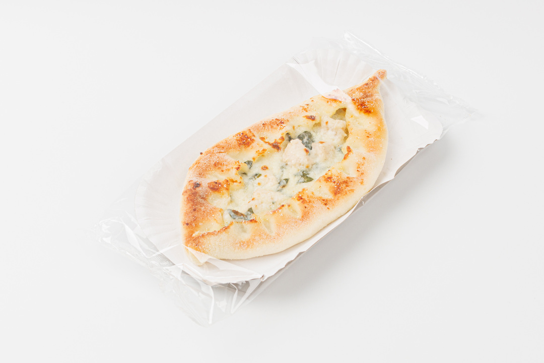 

Лодочка ВкусВилл с курицей сыром и шпинатом 130 г