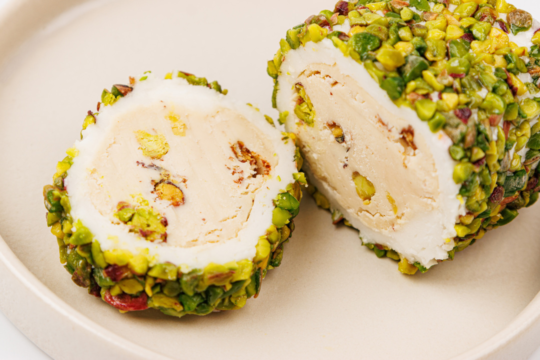 

Рахат-лукум Восточные сладости Фисташковый рулет 100 г