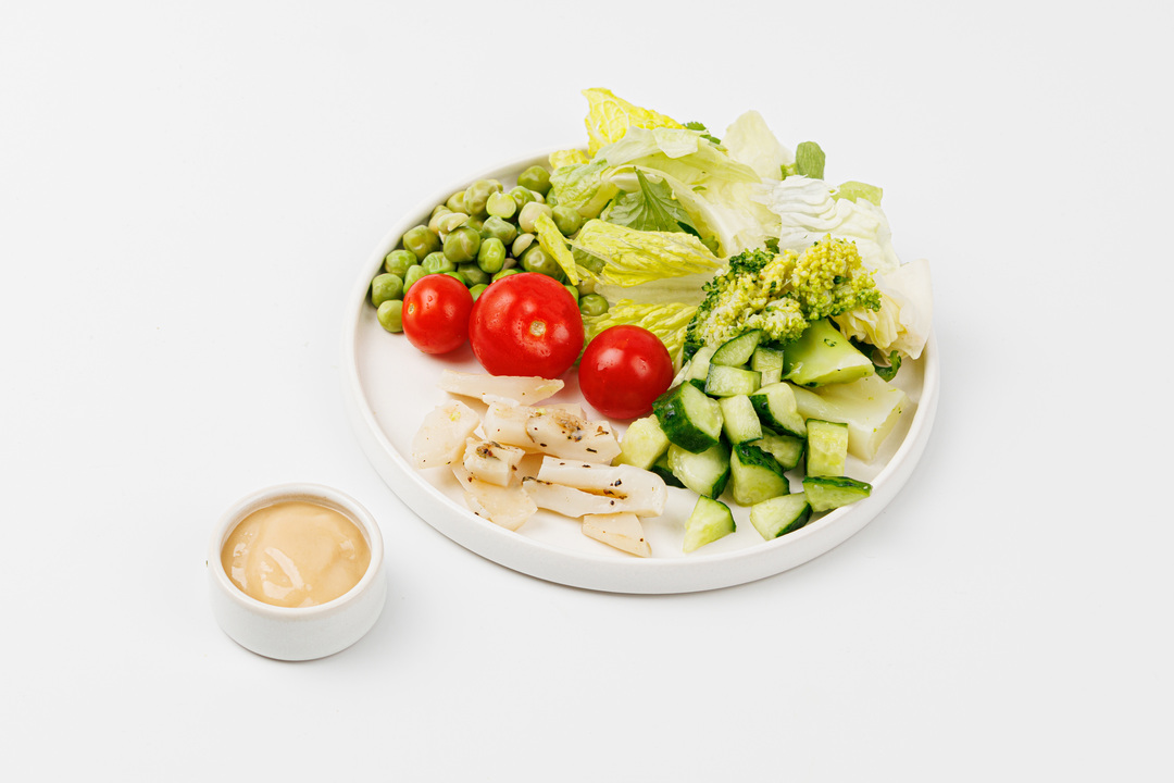 

Салат ВкусВилл Боул с кальмаром и зелеными овощами 160 г