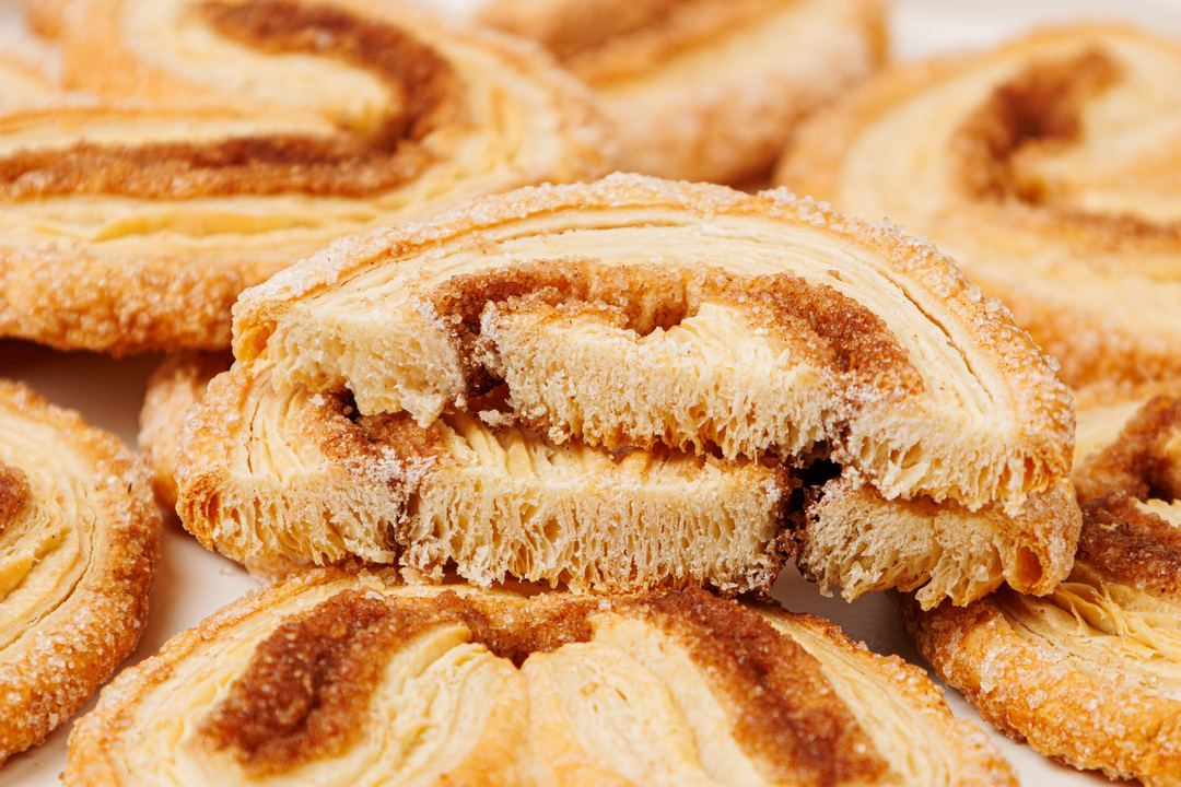 

Мини плюшки ВкусВилл с корицей и сахаром 130 г