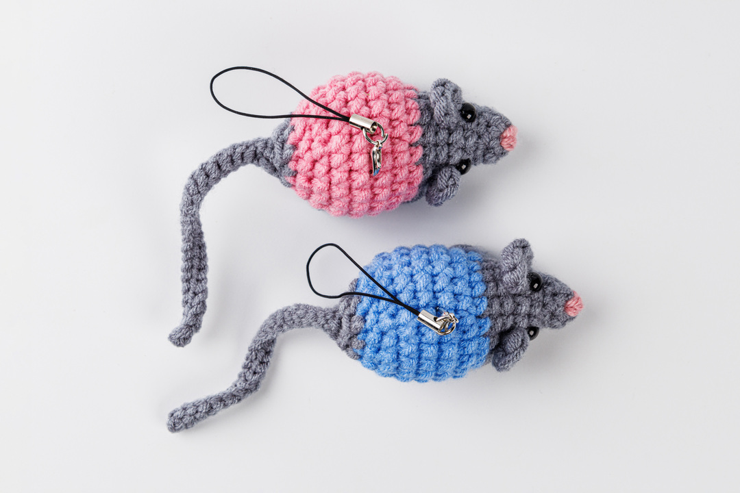 

Брелок ВкусВилл Парная крыска