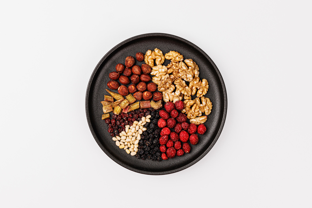 

Смесь орехово-ягодная ВкусВилл с брусникой и кедровым орехом 100 г