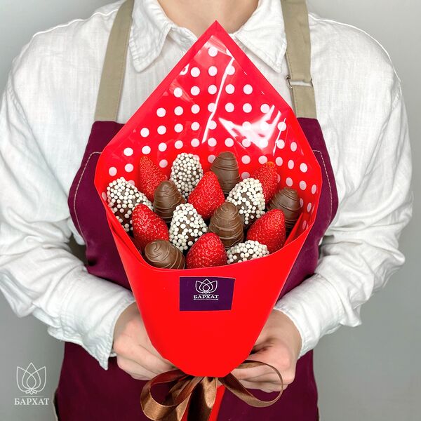 Букет с клубникой в шоколаде Приятный комплимент