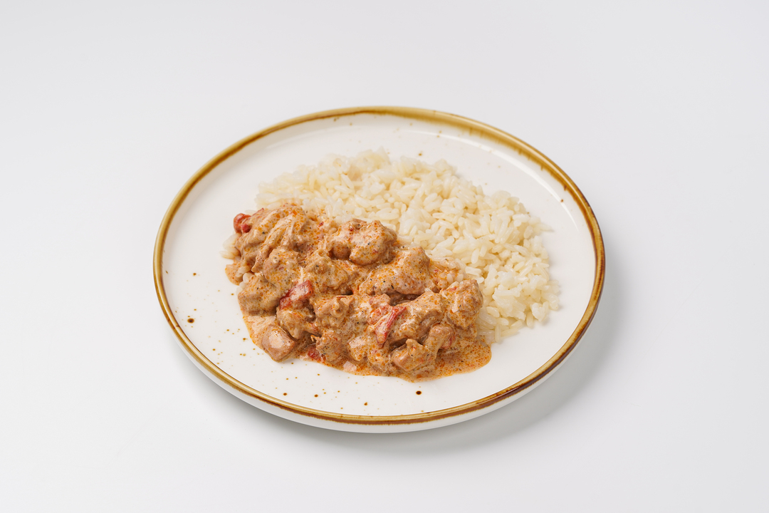 

Курица в соусе Том-ям с рисом 200 г