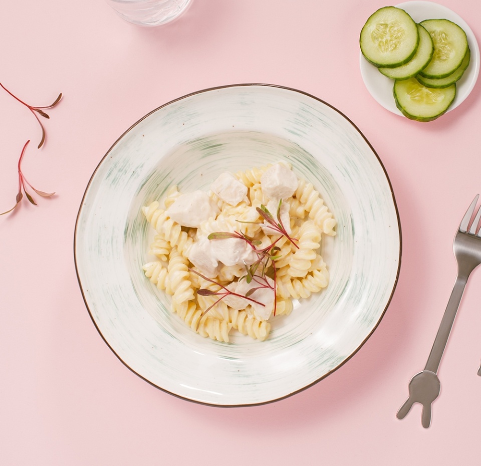 

Завитушки Азбука Вкуса с курочкой в сливочном соусе 250 г