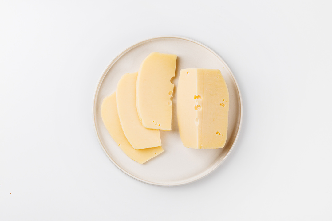 

Сыр полутвердый Вкусвилл Маасдам высокобелковый вес