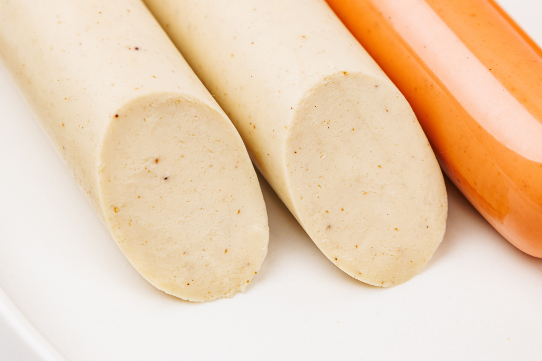 

Сосиски пшеничные ВкусВилл для жарки курица и салями 200 г