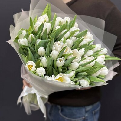💐 51 белый тюльпан – роскошный букет для особенных моментов! 💐
