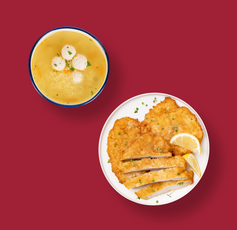 

Ланч Суп с куриными фрикадельками и пастой «Алфавит» 270 г + Шницель по-венски «Уже готово» 250 г, Россия