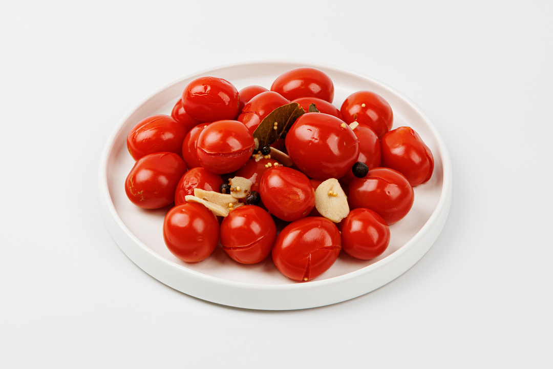 

Томаты черри ВкусВилл маринованные 680 г