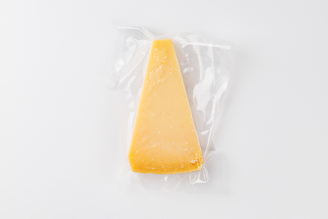 

Сыр сверхтвердый Grand Vyatka Super Gold 200 г