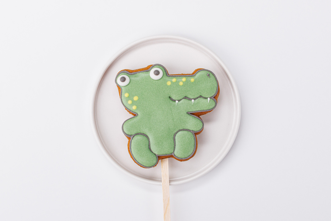 

Пряник имбирный ВкусВилл Тараканище на палочке дизайн в ассортименте 1 шт