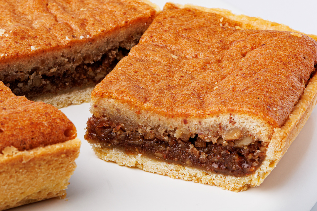 

Торт песочный ВкусВилл Восточная сладость с пахлавой продукт замороженный 650 г