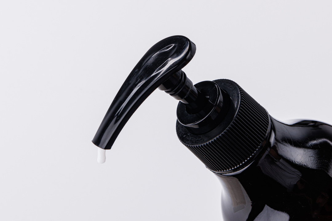 

Крем для рук и тела ВкусВилл Пачули и ароматный бергамот 380 мл