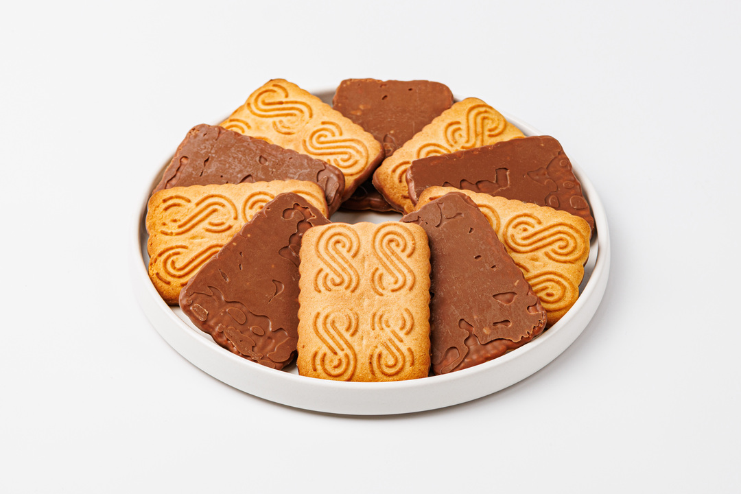 

Печенье сахарное в молочном шоколаде 210 г