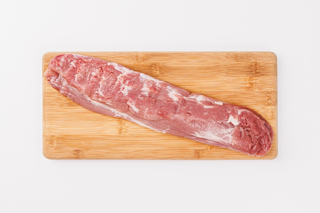 

Вырезка из свинины вес