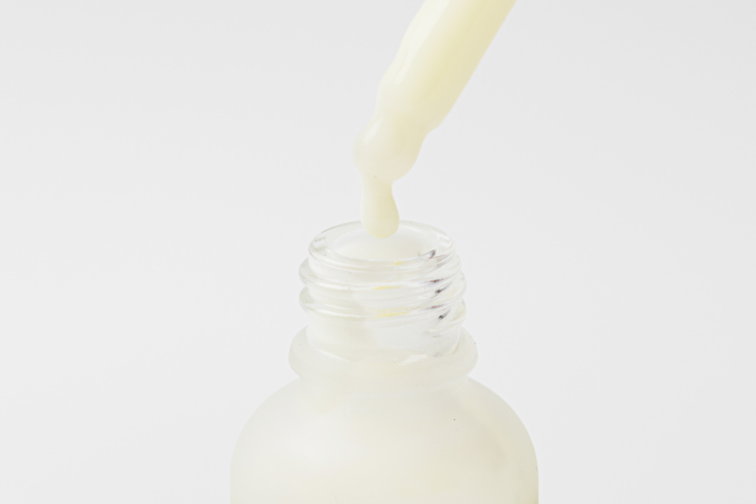 

Сыворотка для лица ночная увлажняющая с ретинолом 30 мл