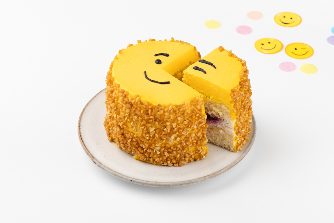 

Торт бенто Кусь бисквитный вишня-смородина 280 г