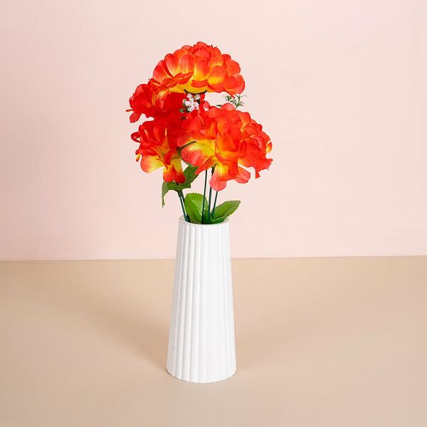 Искусственный цветок 