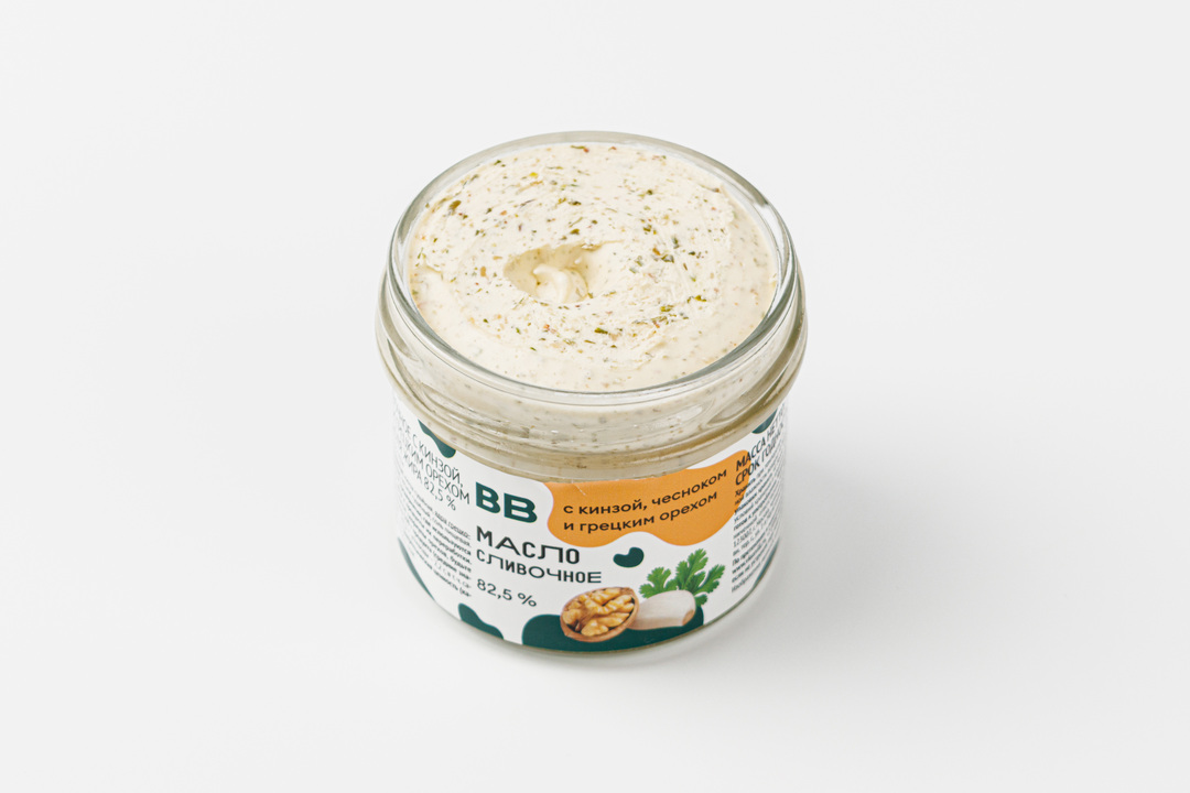 

Масло ВкусВилл сливочное с кинзой, чесноком и грецким орехом 82.5% 125 г