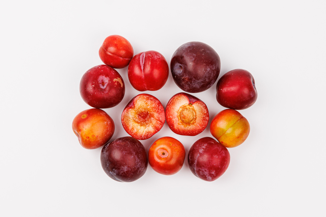 

Слива Комета вес