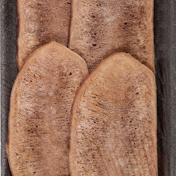 Язык говяжий Лента Fresh отварной нарезка весовой